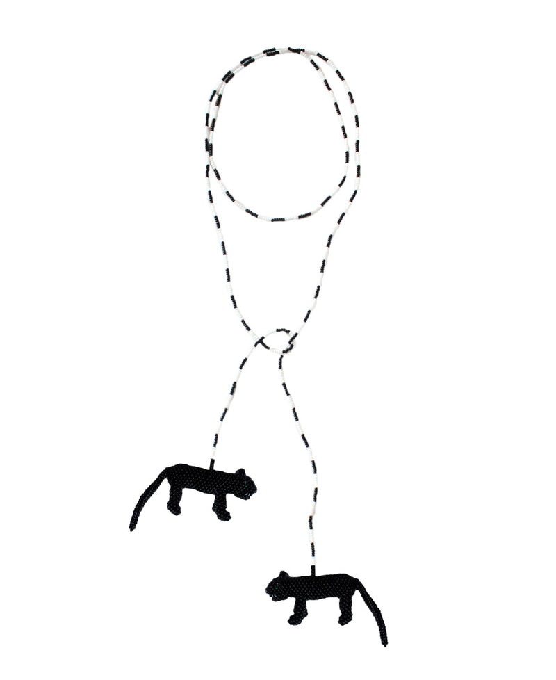 Panther A (K)not Necklace